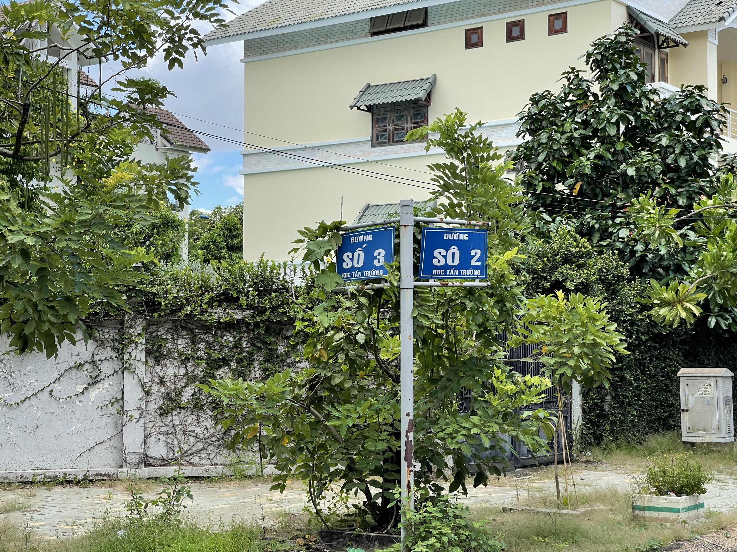 2 bán đất biệt thự khu dân cư Tấn Trường, Phú Thuận, Quận 7